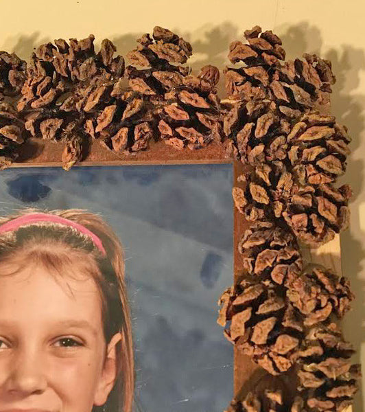 picture frame pine cones for kids birthday parties
